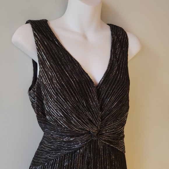 NWT CONNECTED APPAREL Black & Silver Layered Sleeveless Dress - Picture 2 of 8